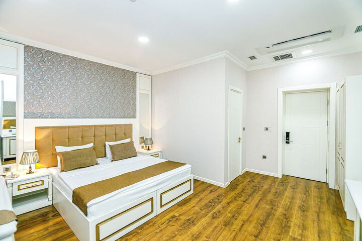 Room 14 of 53