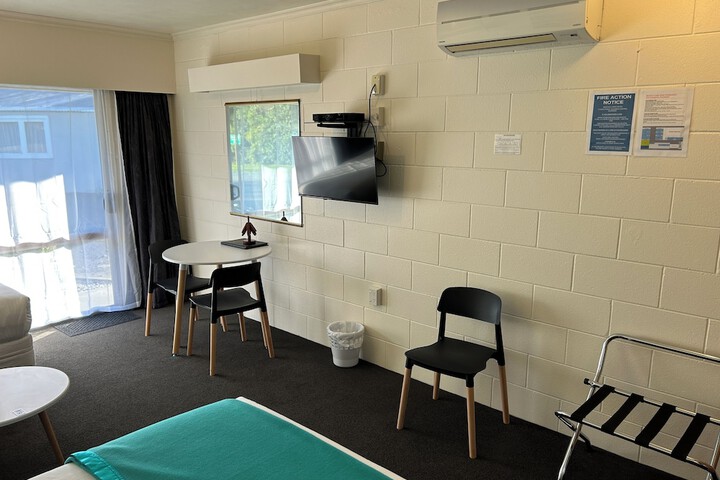 Room 16 of 75