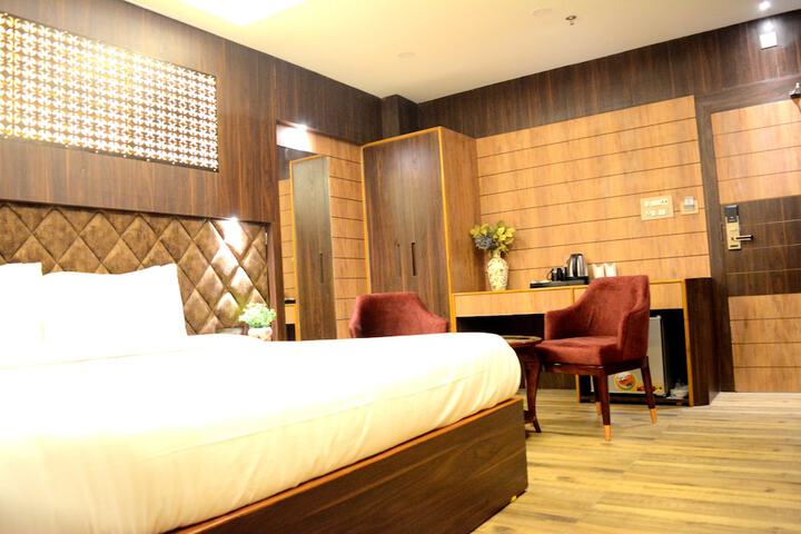 Room 42 of 110