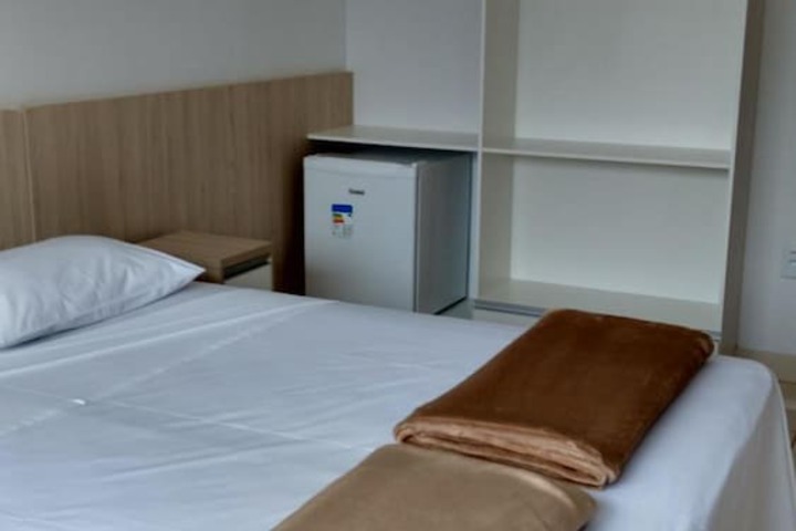 Room 27 of 61
