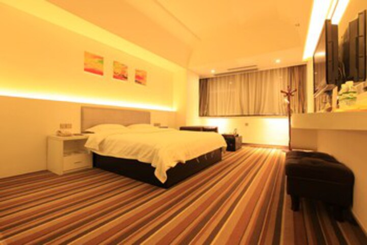 Room 17 of 20