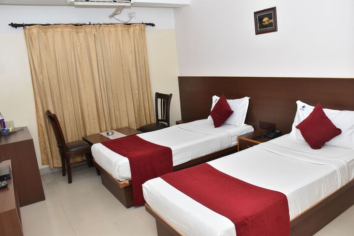 Room 6 of 19