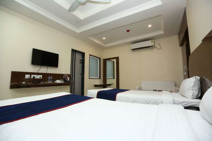 Room 7 of 22