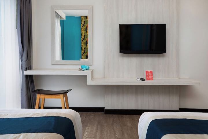 Room 21 of 39