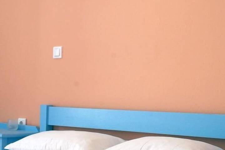 Room 8 of 45