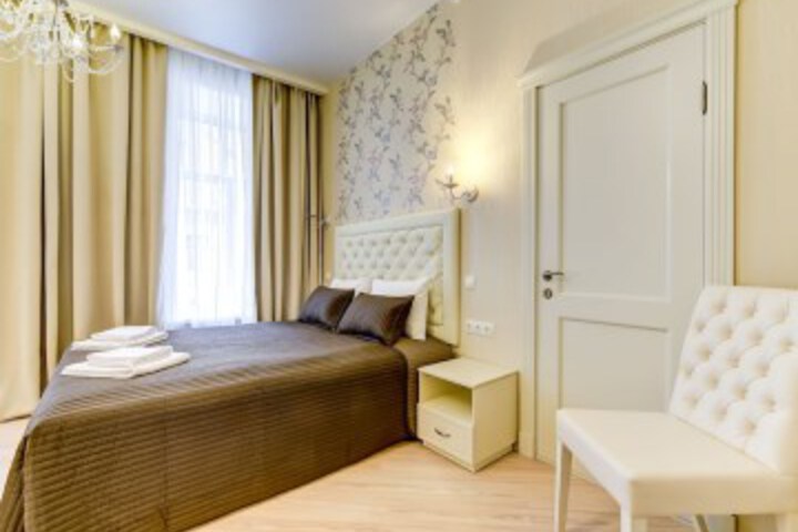 Room 16 of 74