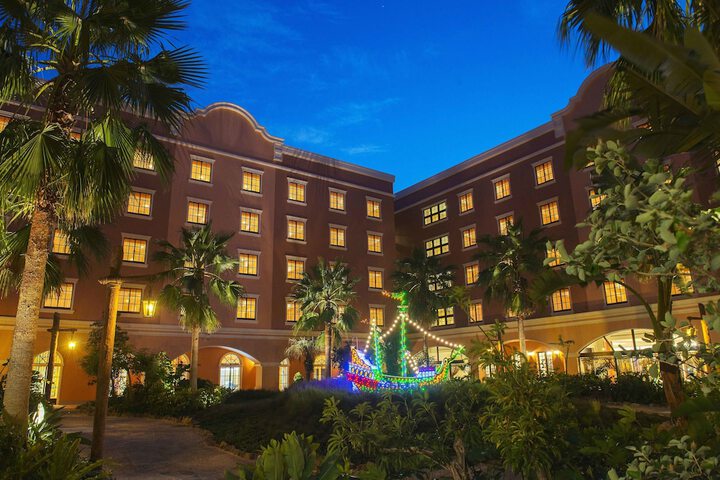 Hotel Exterior 36 of 48