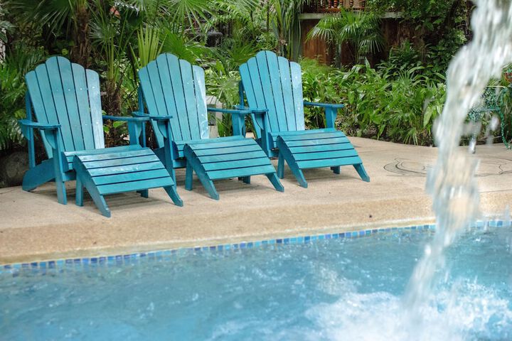 Pool 44 of 85