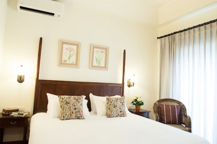 Room 5 of 20