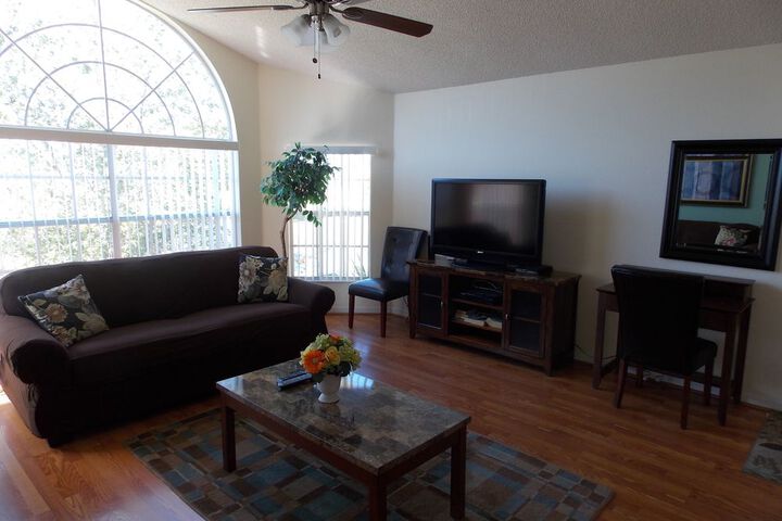 Room 40 of 195
