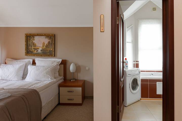 Room 30 of 262
