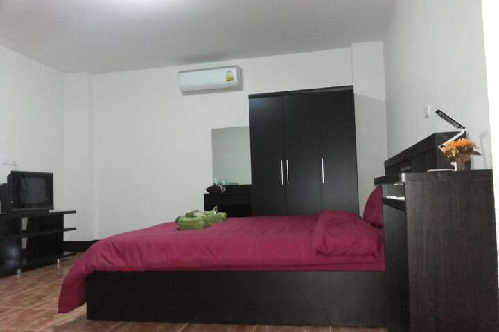 Room 15 of 46