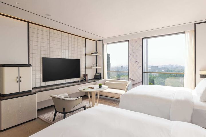 Room 29 of 122