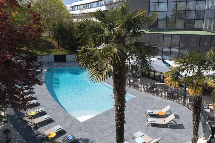 Pool 137 of 278