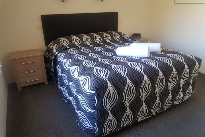 Room 3 of 21