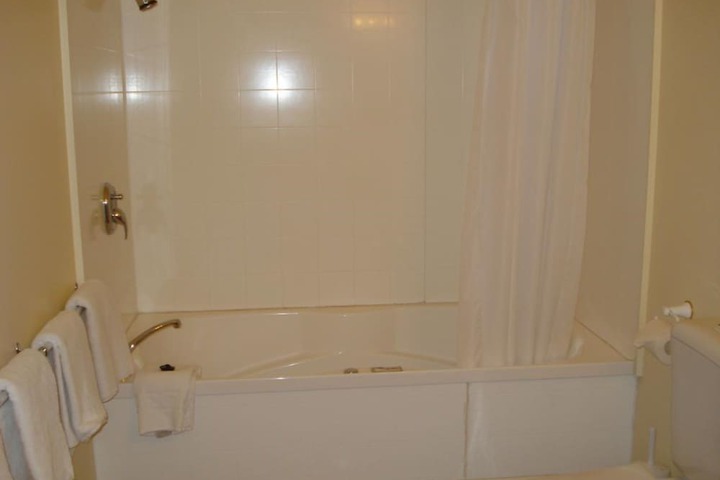 Room 14 of 26