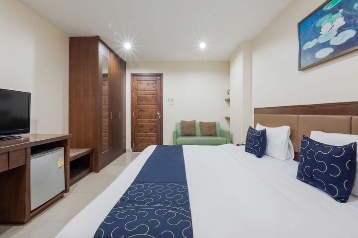 Room 14 of 25