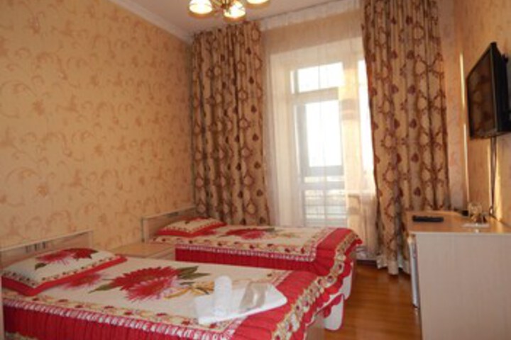 Room 9 of 20