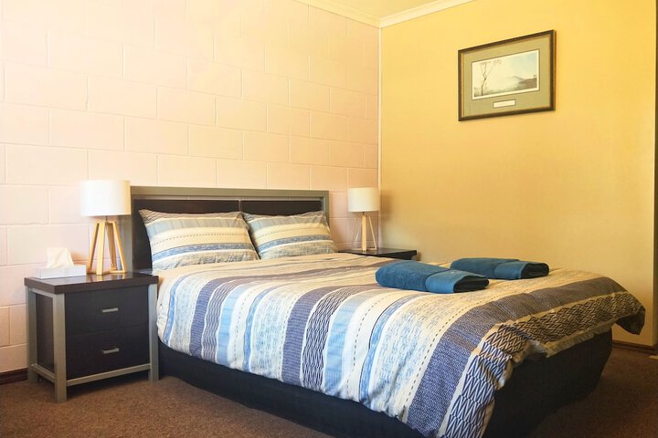 Room 16 of 62