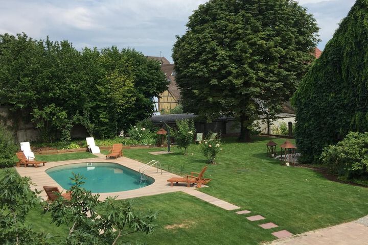Pool Hotel