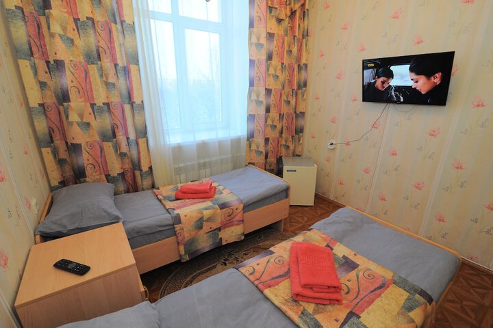 Room 30 of 100