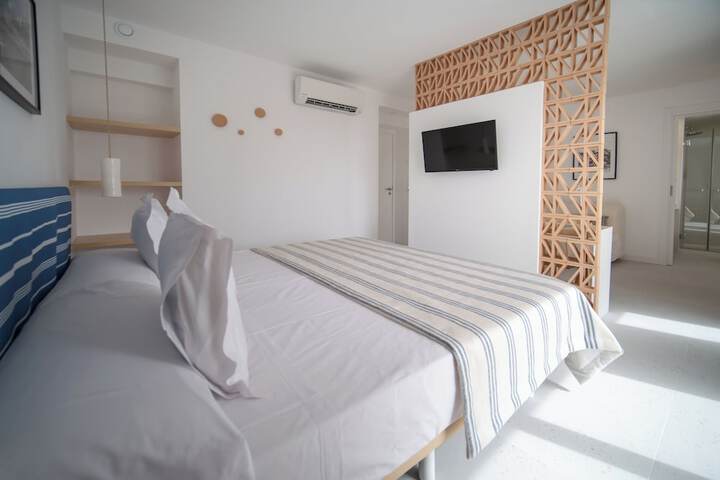 Room 8 of 20