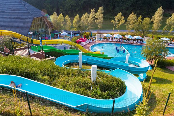 Hotel Pool