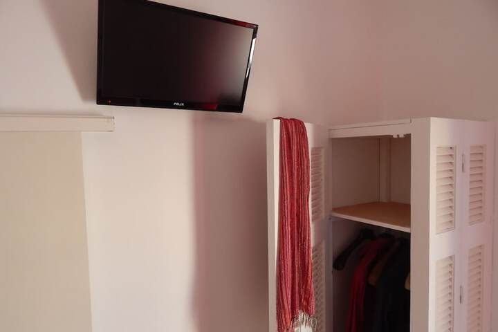 Room 20 of 36