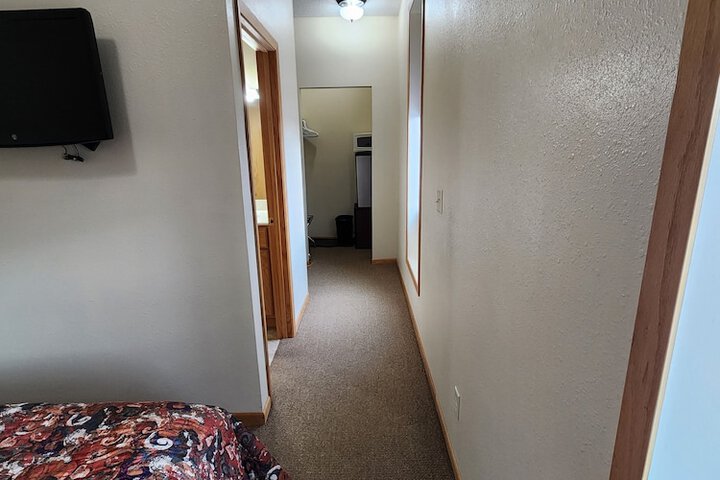 Room 3 of 9