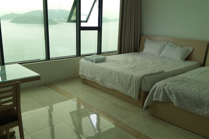 Room 3 of 22