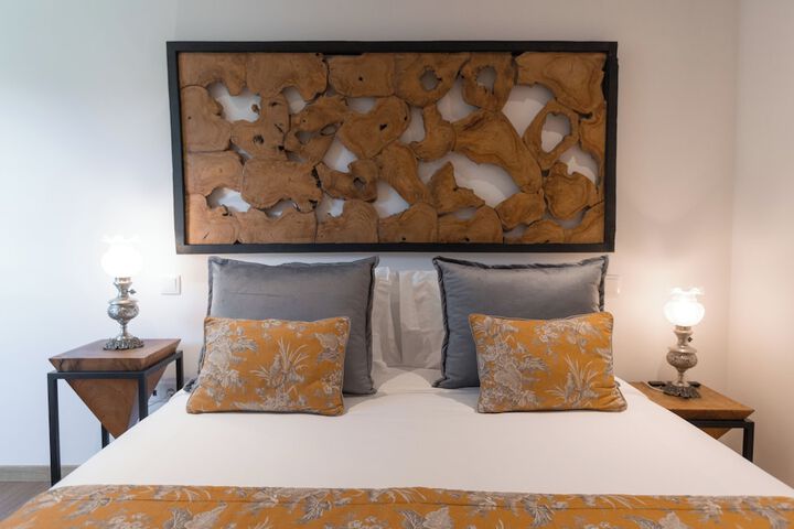 Room 15 of 74