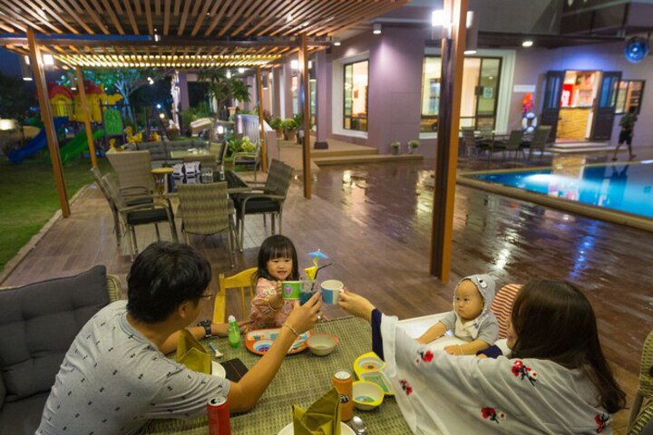 Dining 150 of 183