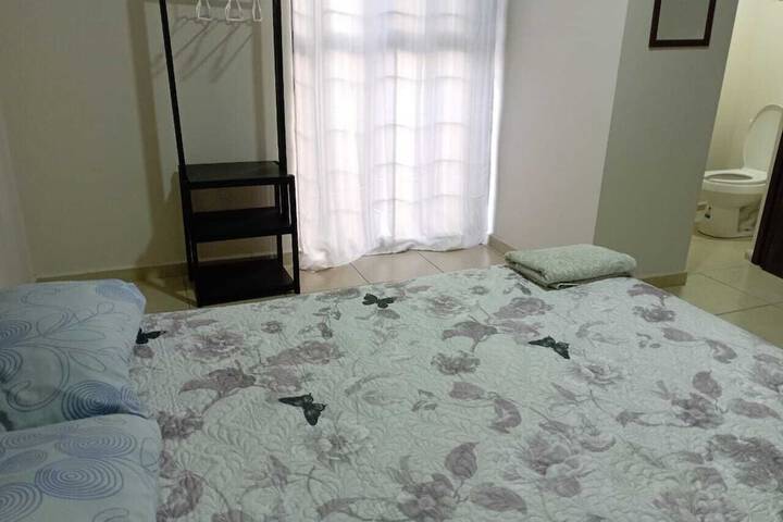 Room 7 of 27