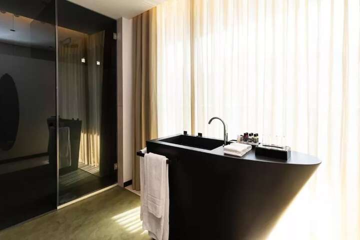 Room 35 of 51