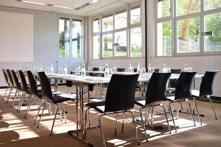 Meeting 132 of 157