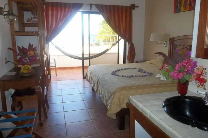 Room 3 of 8