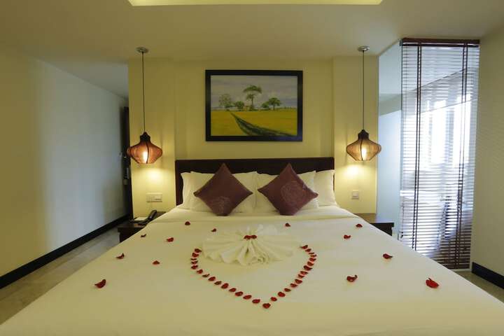 Room 28 of 69