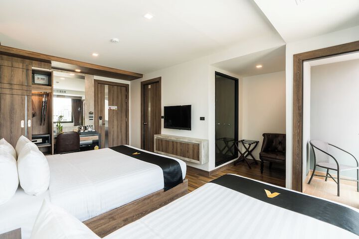 Room 32 of 116