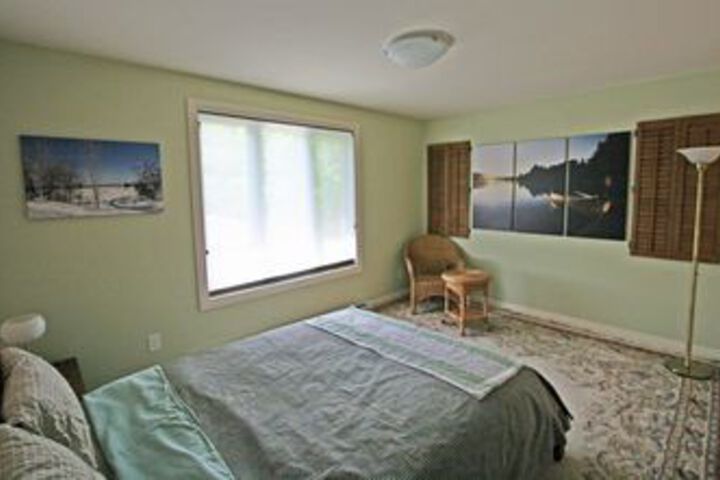 Room 12 of 19