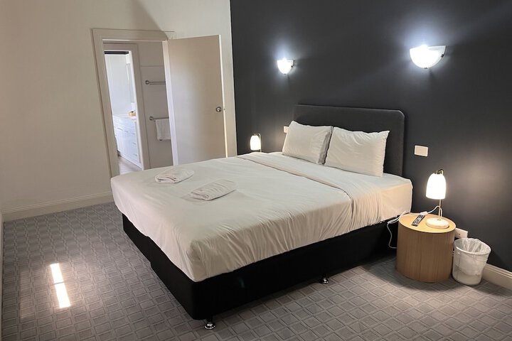 Room 21 of 46