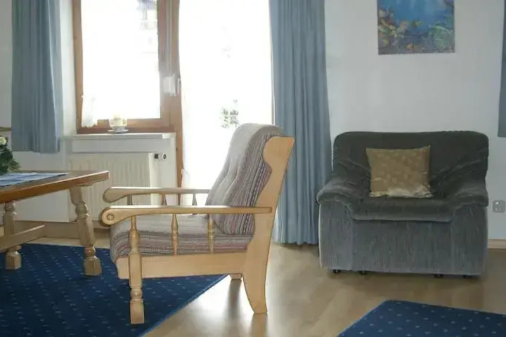 Room 5 of 15
