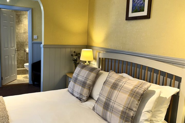 Room 2 of 45