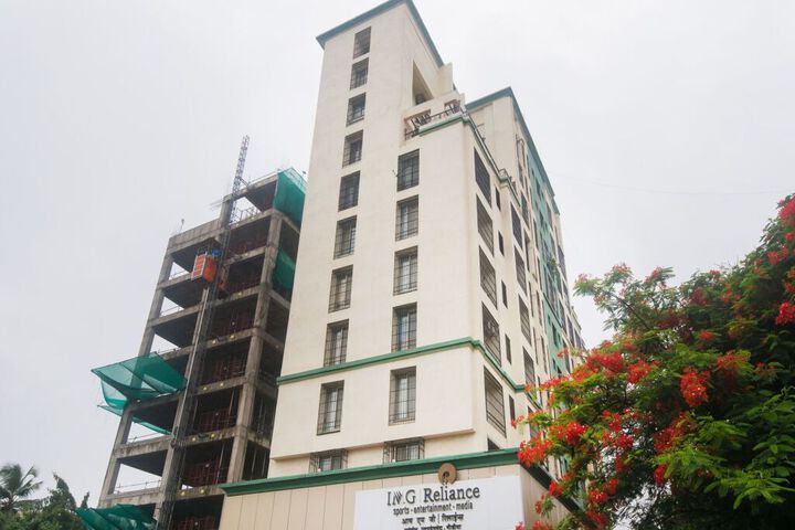 OYO 20017 SILVERKEY BANDRA EAST