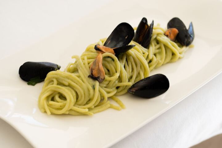 Dining 66 of 104