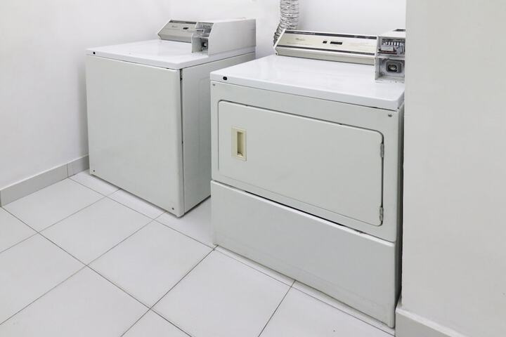 Laundry 23 of 42