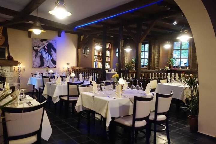 Dining Photos