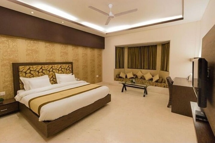 Room 6 of 61