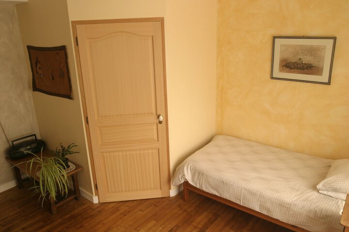 Room 6 of 46
