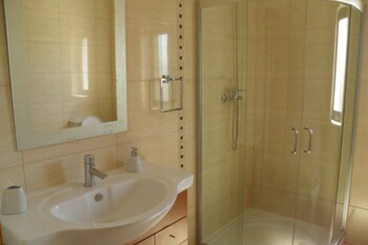Room 8 of 29