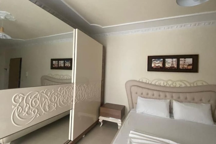 Room 12 of 95